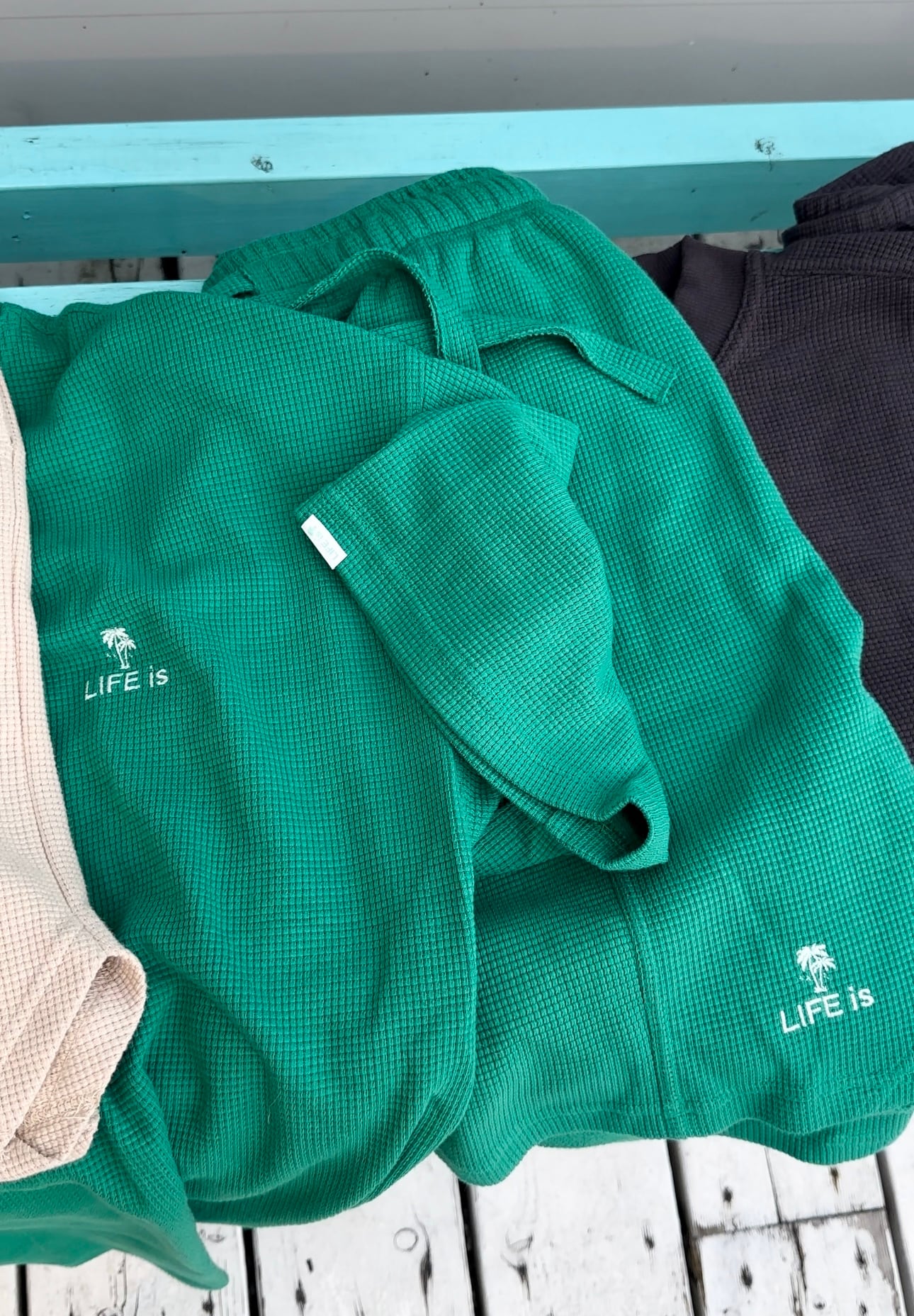 LIFE is 刺繍ワッフルセットアップ¥18,000+tax(¥19,800)