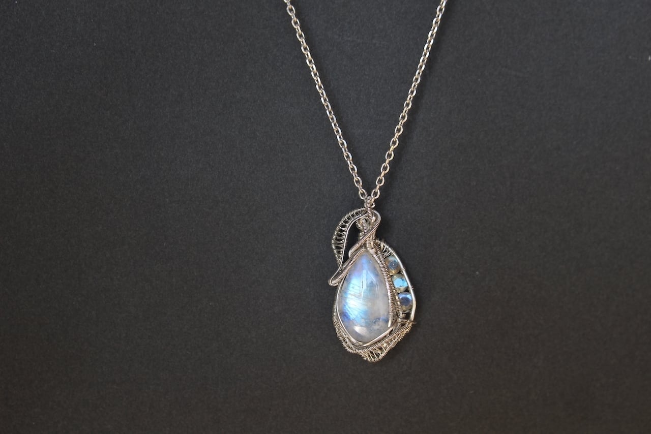 Rainbow moonstone & Labradorite silver925 wire wrapping pendant