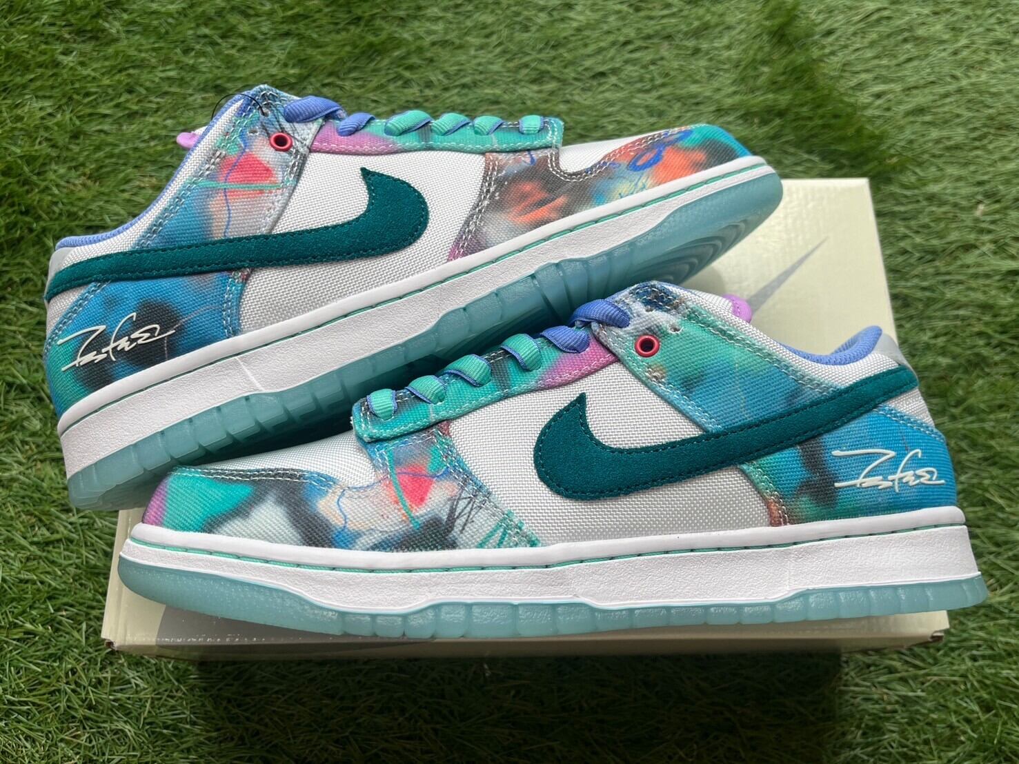 NIKE ナイキ スニーカー HF6061-400 × Futura フューチュラ フェク  