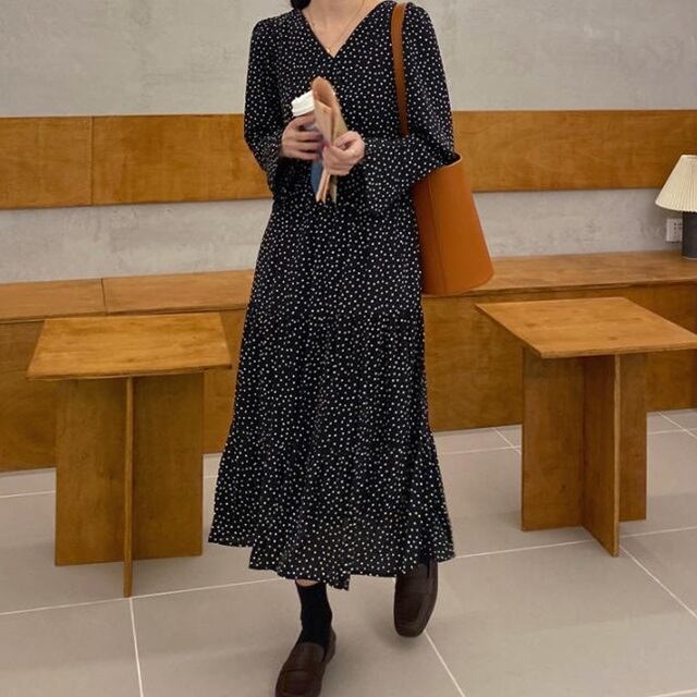 送料無料】ドット柄 ワンピース ロング Vネック 長袖 ゆったり レトロ