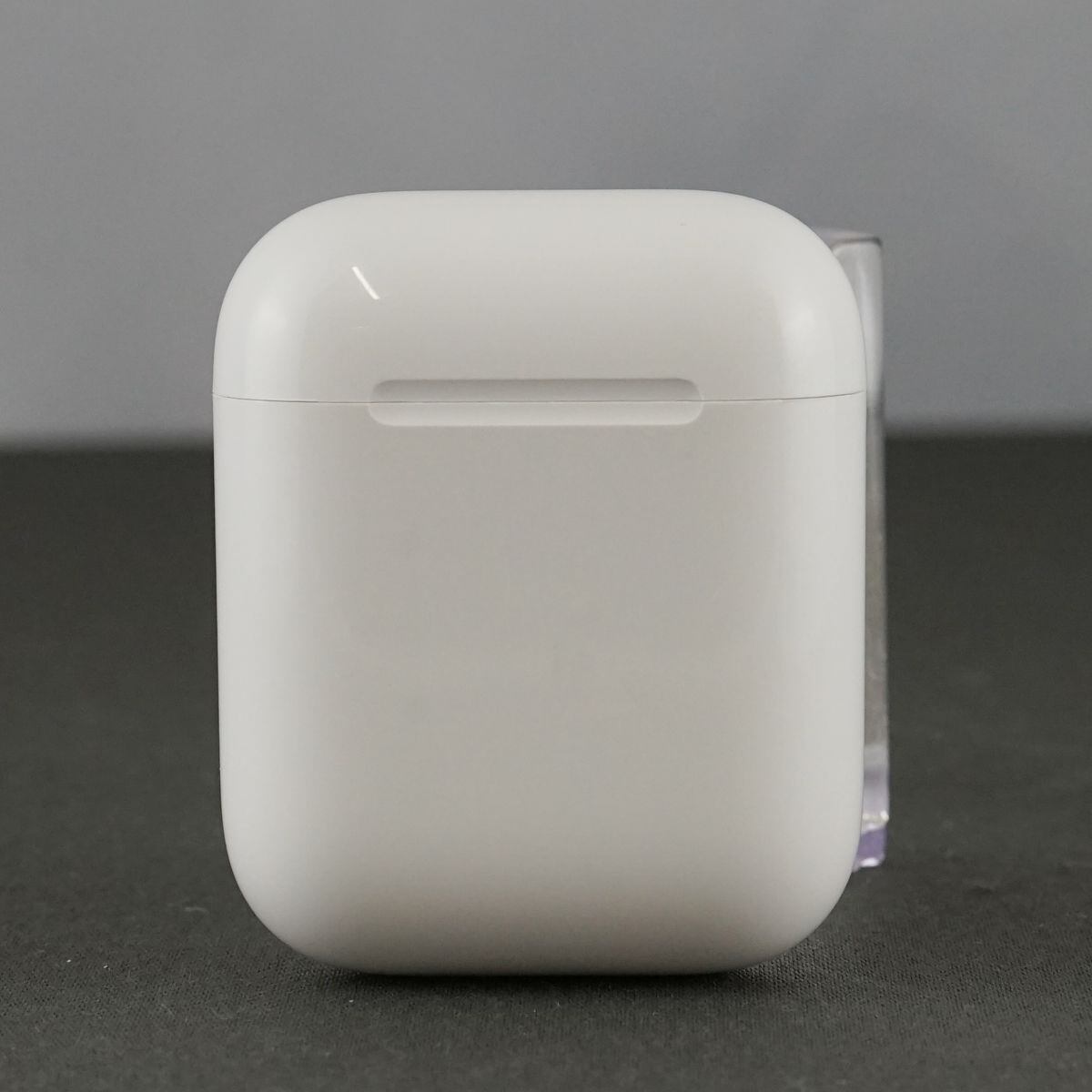 美品 AirPods + Wireless Charging Case 第2世代