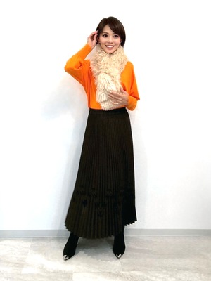 幾何柄プリーツスカート