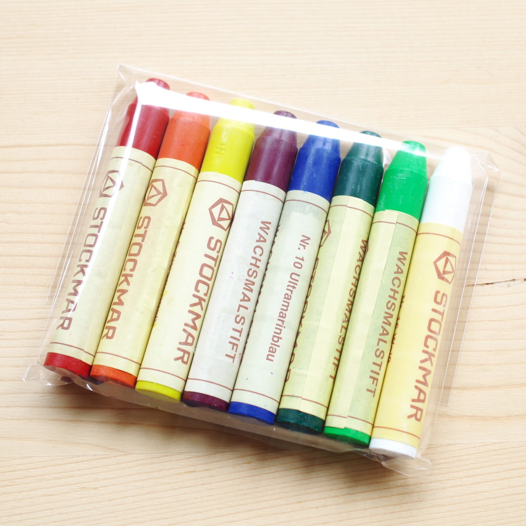 STOCKMAR シュトックマー みつろうスティッククレヨン 16色 缶入 ST シュトックマー みつろうスティッククレヨン 16色 缶入り | 木の
