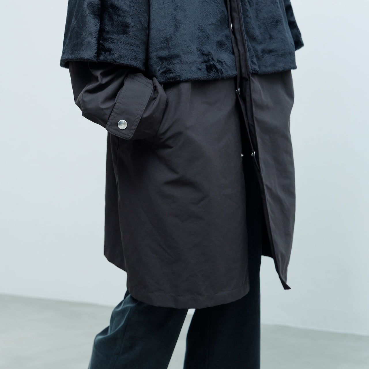 AO-84 docking fur long coat | akio