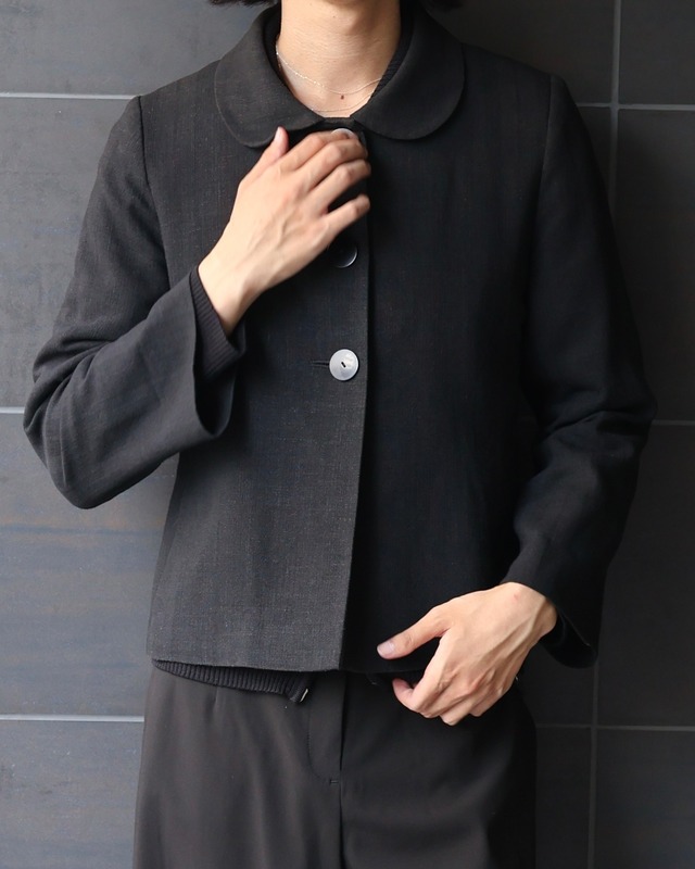 Round collar short jacket