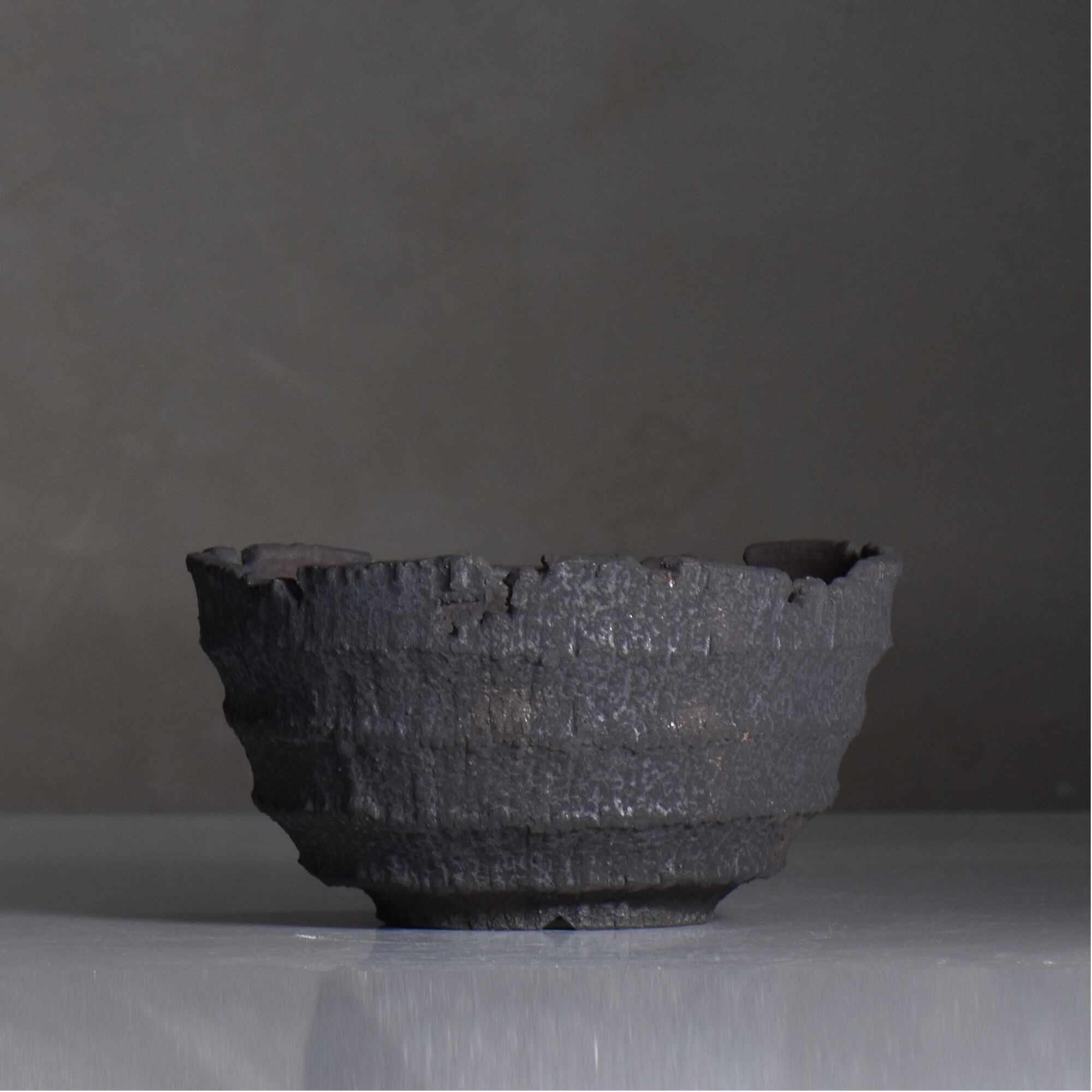菊地元野 / AVOCADO BORDER ブラック 04/L/ 約φ16cm / 植木鉢