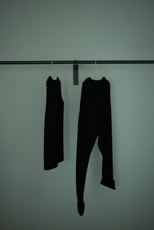 MOON TREE PLANET - Cord pants black