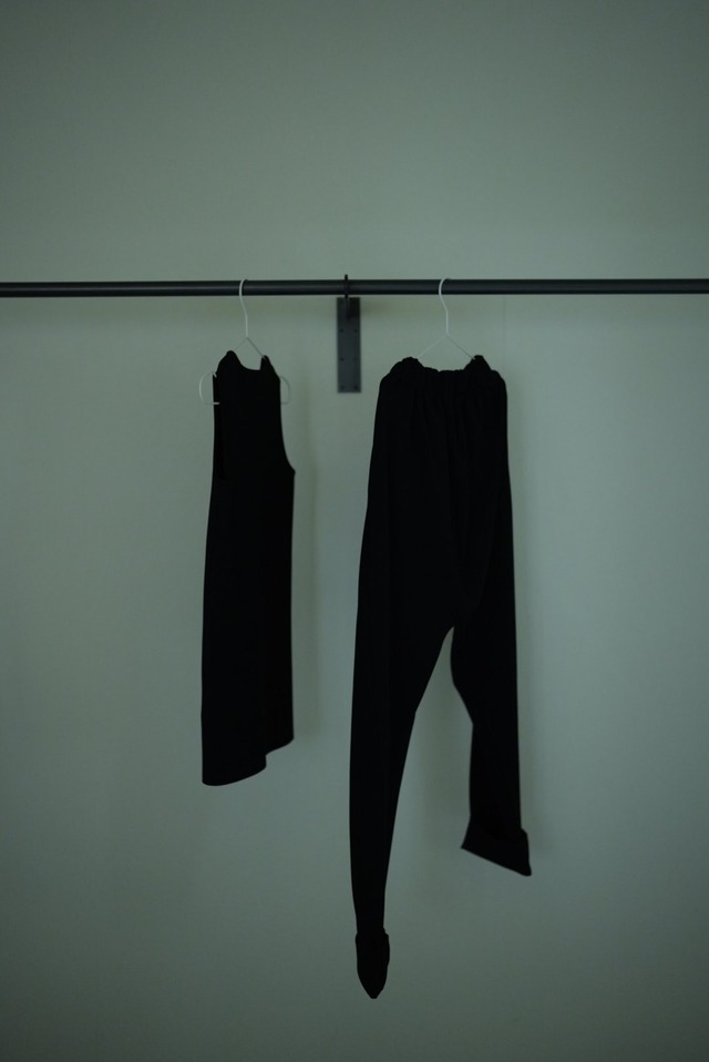 MOON TREE PLANET - Cord pants black
