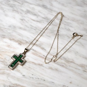 vintage cross motif 9ct gold pendant set with emerald