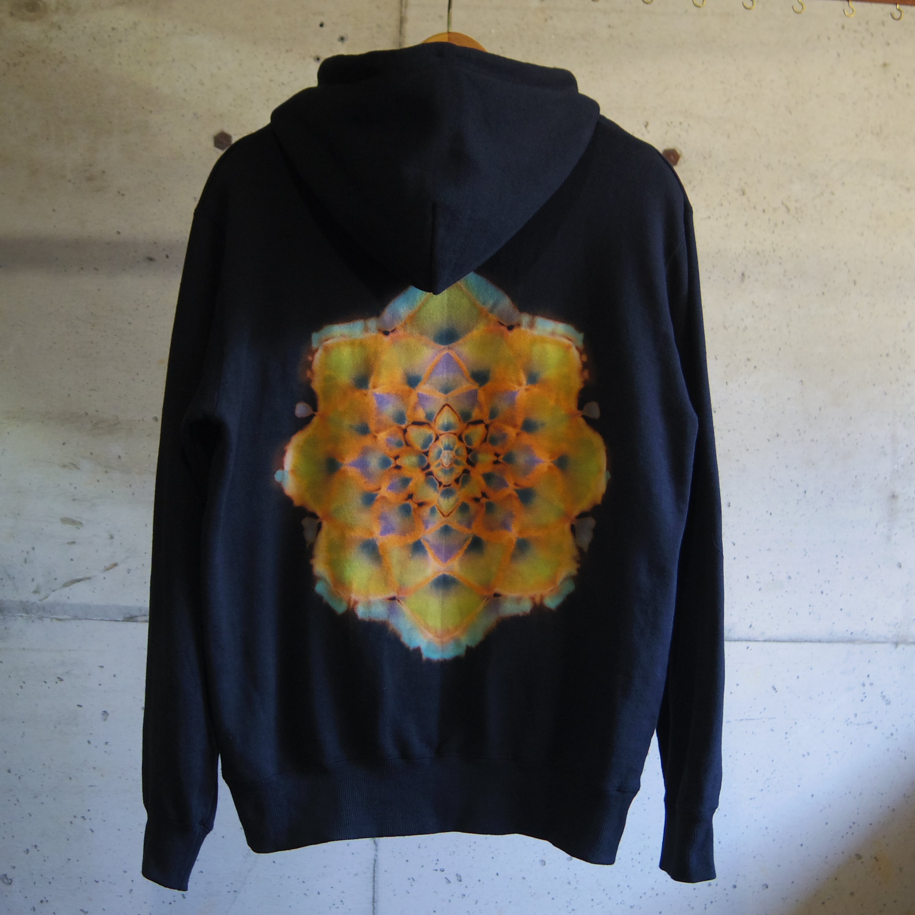 love ear art 限定ジップフーディパーカー XL タイダイ セール】タイダイ染めZIP UPパーカー / 長袖 / ジップアップ
