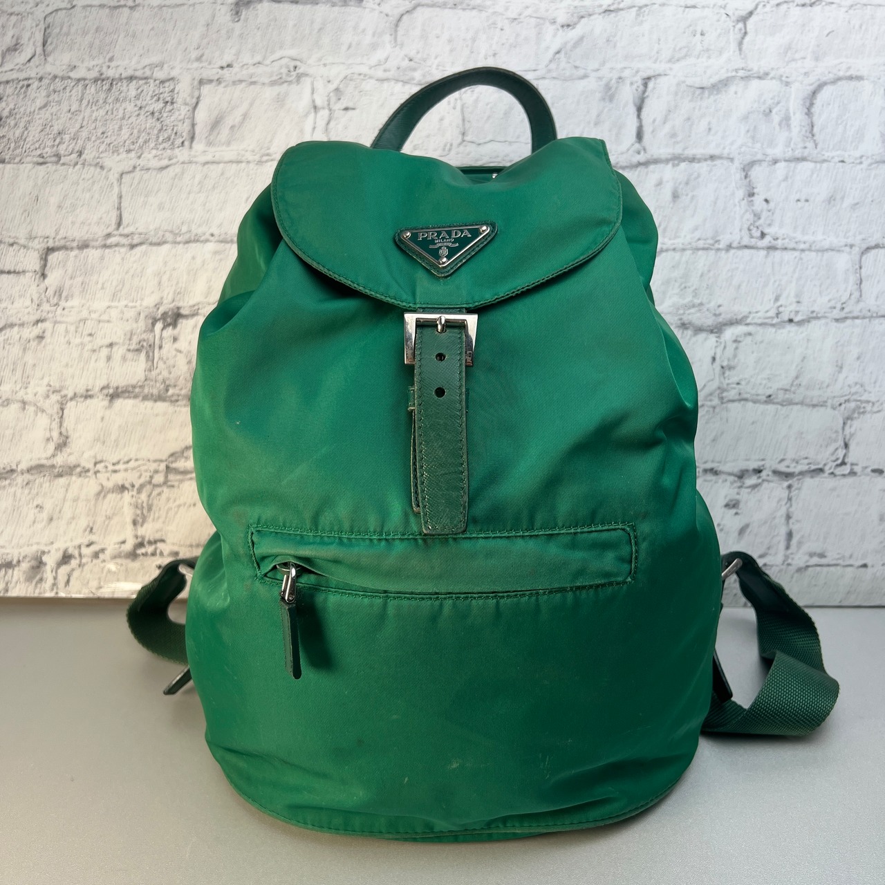 PRADA プラダ  三角ロゴ ナイロン リュック グリーン A-10014