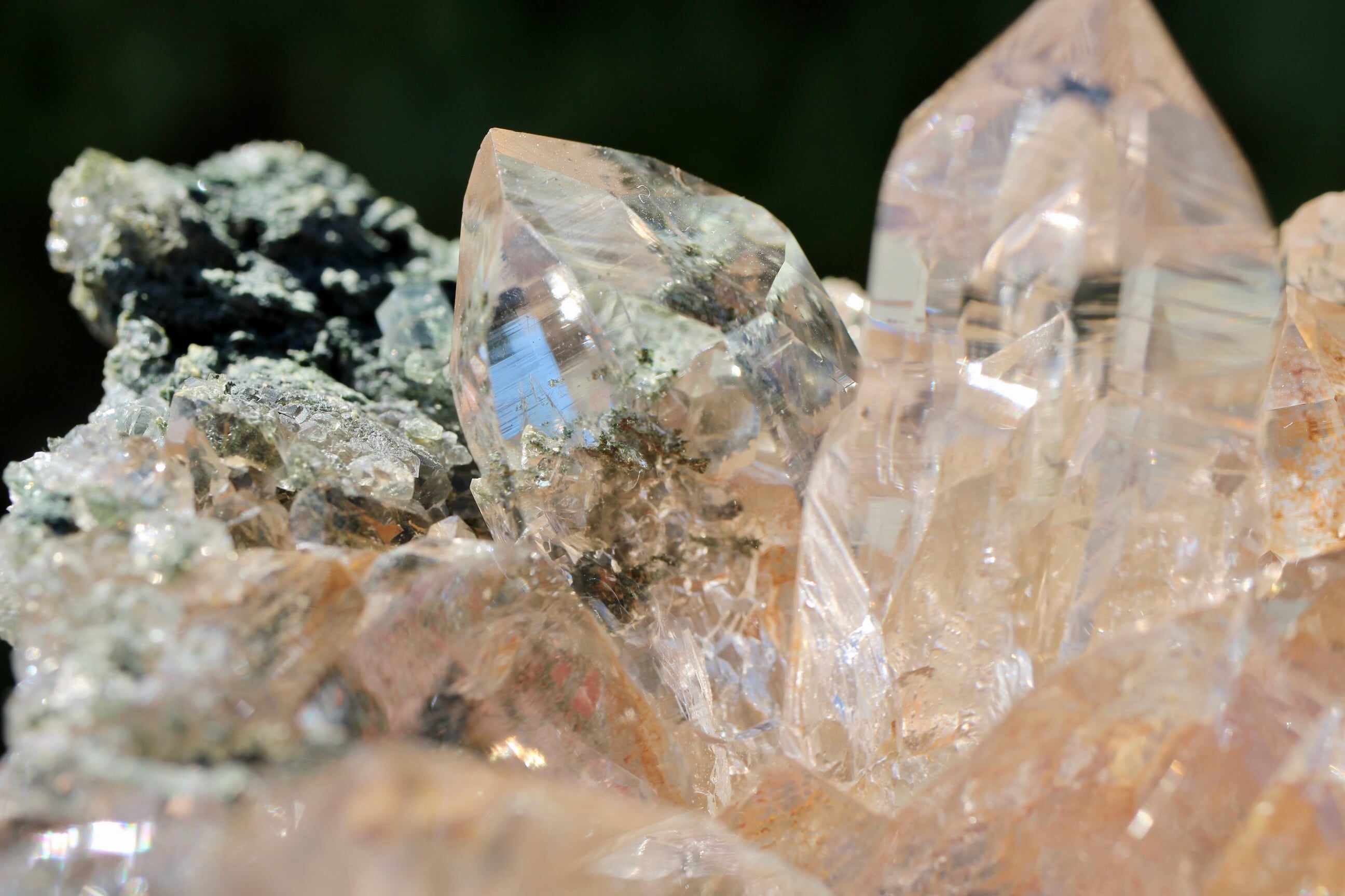 ヒマラヤ水晶 マニハール産 | 石垣島の夜光貝アクセサリーとヒマラヤ