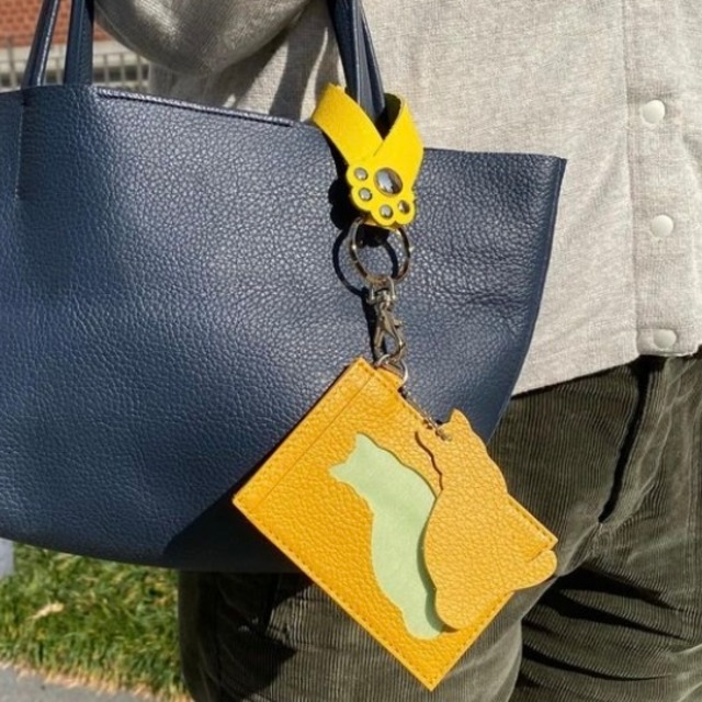 【肉球リング】　鞄に下げられる肉球キーリング