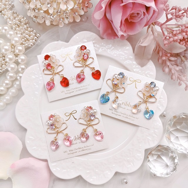ロングセラー✮《2023♡フロストFlowerビジュー×チェリーハート 》 ピアス/イヤリング