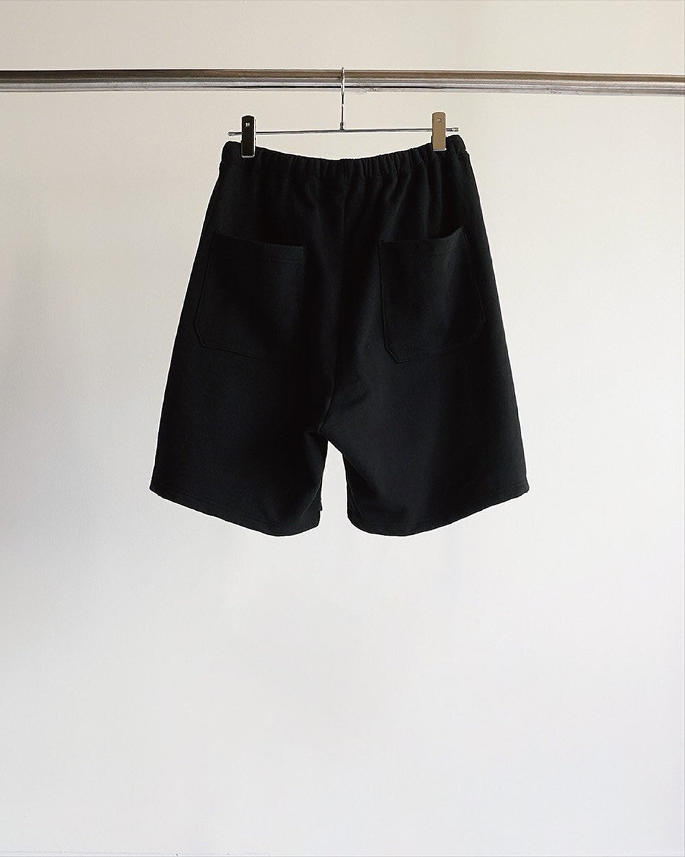 25SS】 ANCELLM TUCK SWEAT SHORTS(BLACK) ANC-PT46 | IAAAM ONLINE STORE