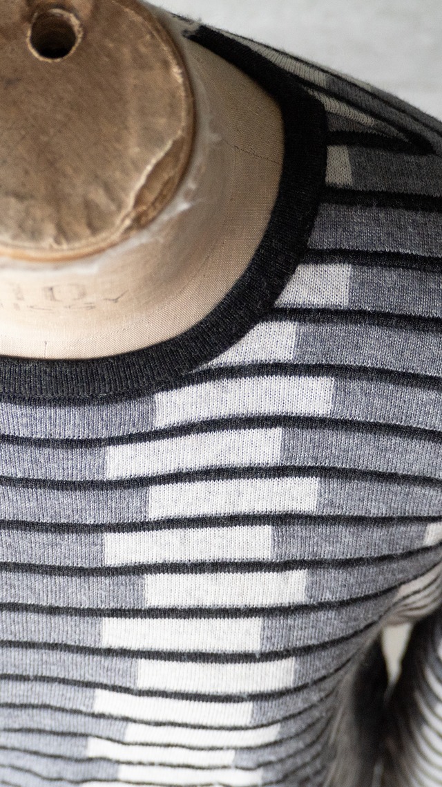 "KRIS CASSIA" 1990s Shadow block border knit