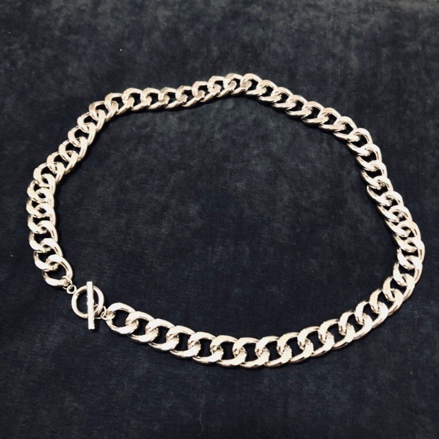 BIG CHAIN MANTEL CHOKER