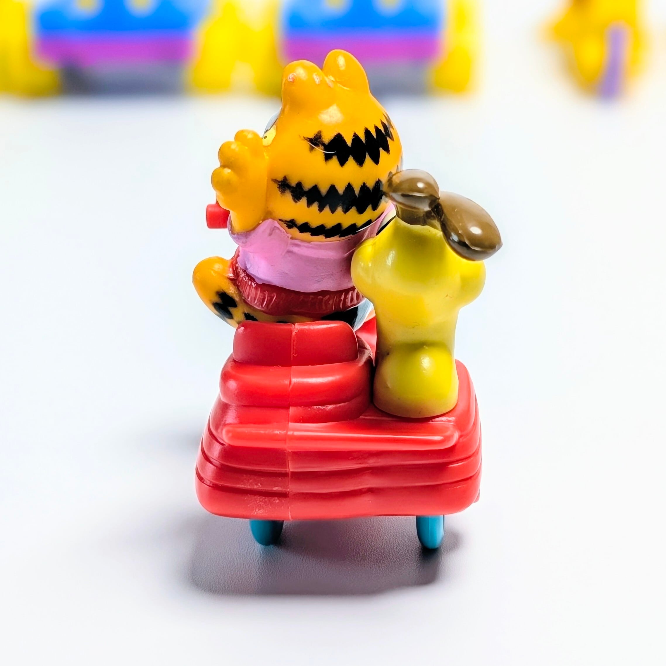 ☆ VINTAGE 1988 ☆【 McDonald's  ( マクドナルド ) 】1988年マクドナルドミールトイ 『 Garfield & Odie Riding on a Scooter（ガーフィールド オン スクーター&サイドカー オン オーディー）』〜スクーターに乗る呑気なあいつら(笑)〜 / ミールトイ / ハッピーミール 〚アメリカン雑貨 アメトイ〛