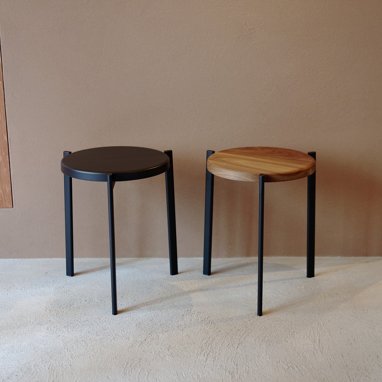 KOSEN Furniture 円形スツール 黒 KOSEN】スツール 3legs | qualiafactory(クオリアファクトリー）町工場