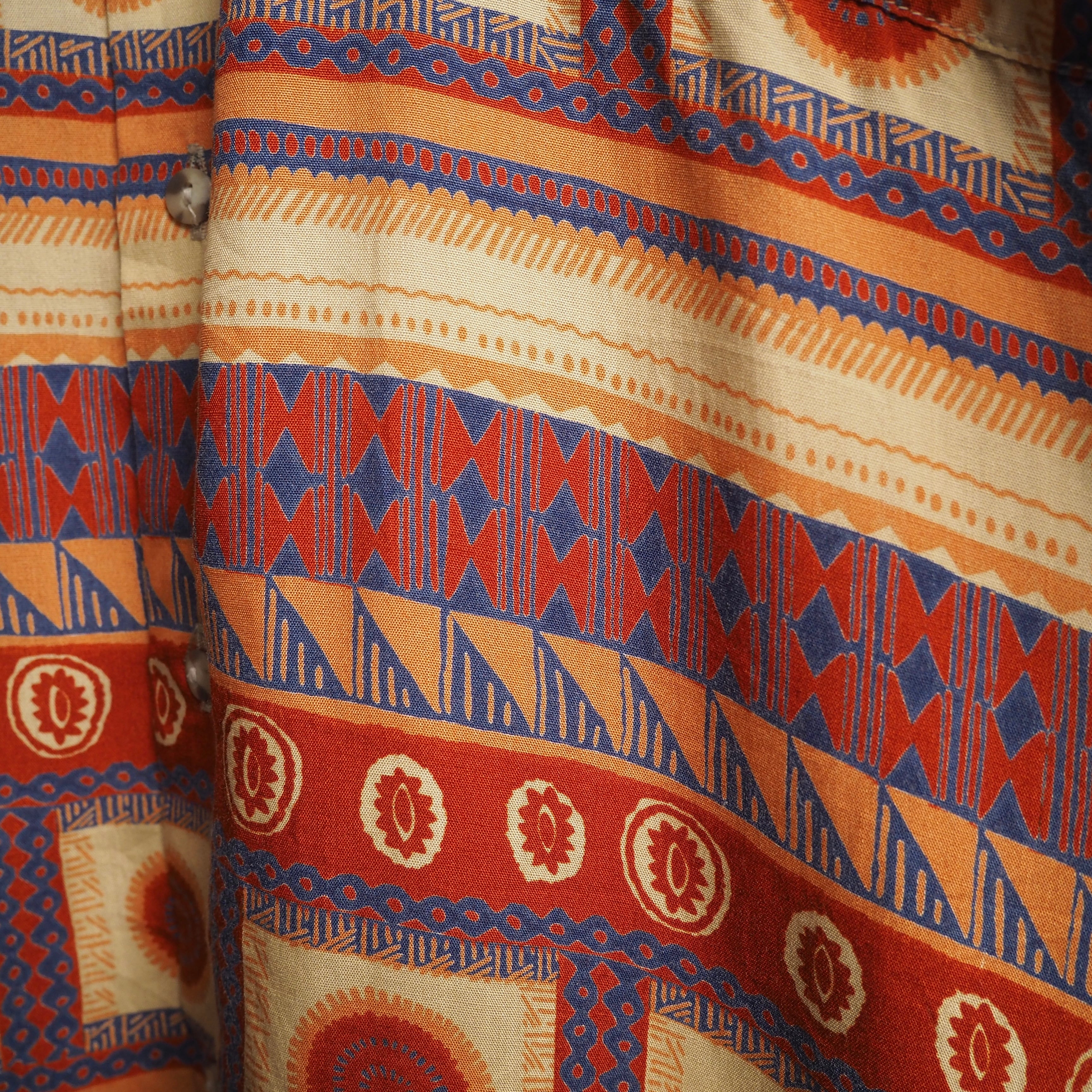 1990s ” Lapas homme ” Calm ethnic pattern vintage Drape loose rayon shirt