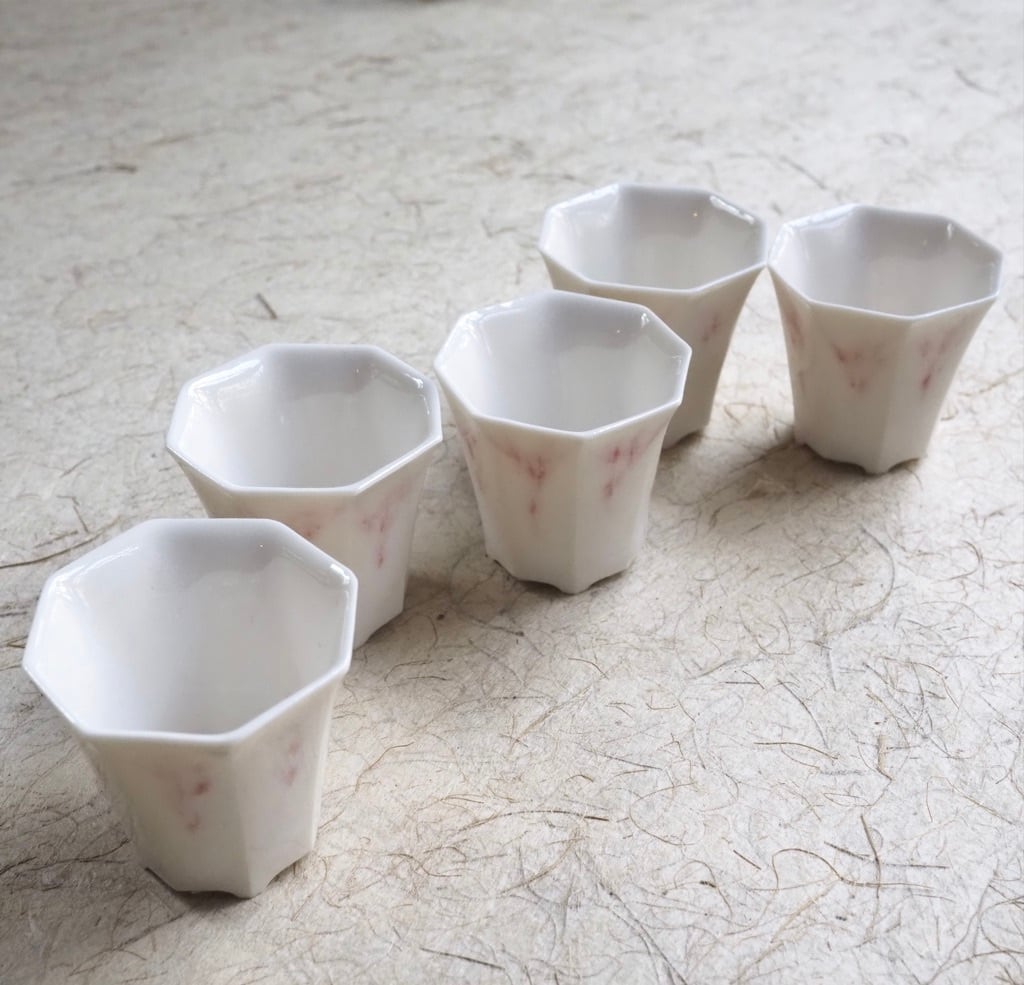 色原 昌希/菱八角茶杯 桃花釉