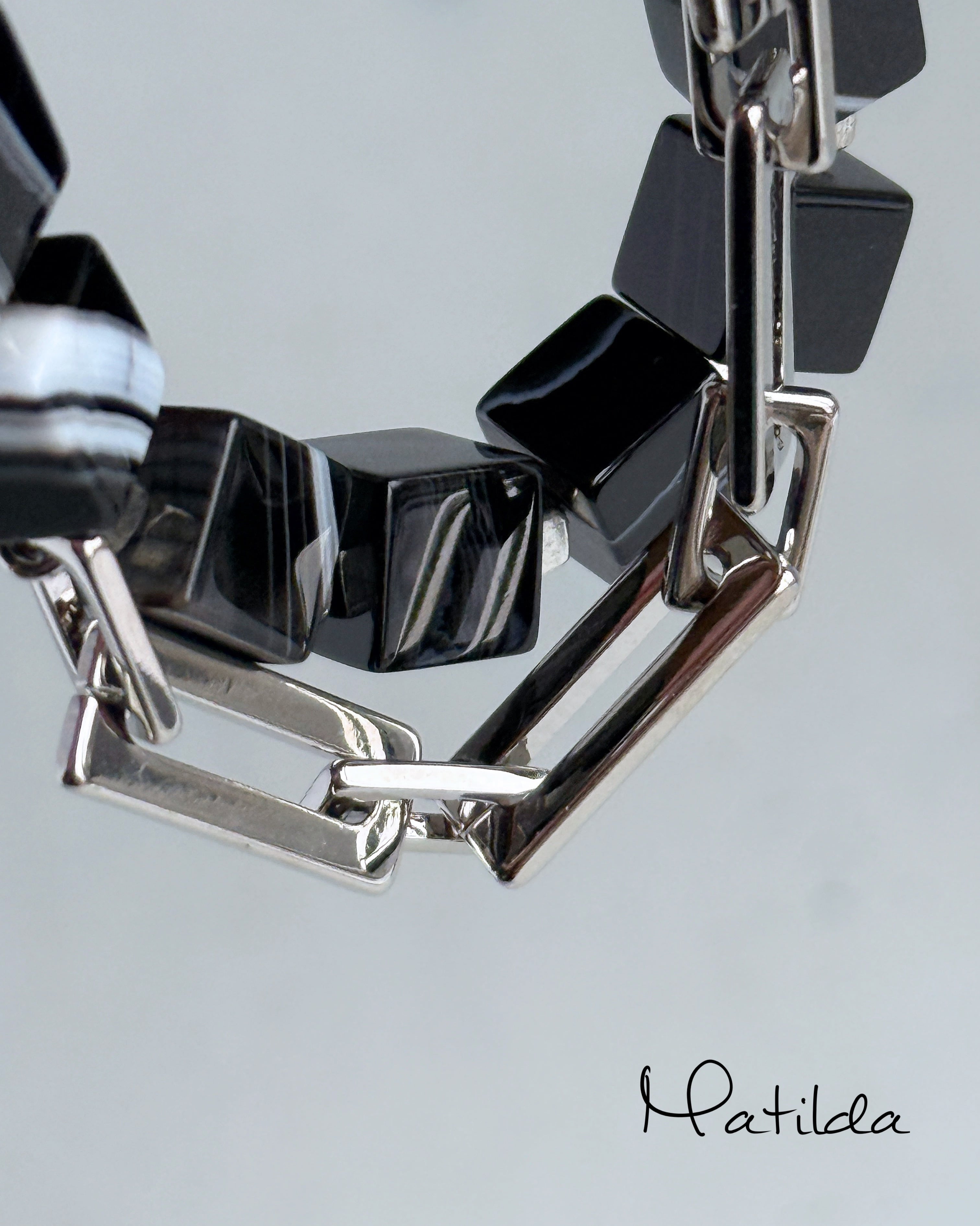 Chain & stone bracelet(ストライプオニキス)