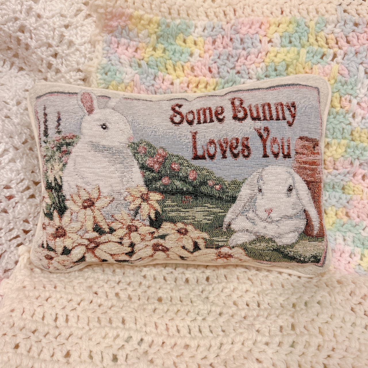 Rabbit cushionの画像01