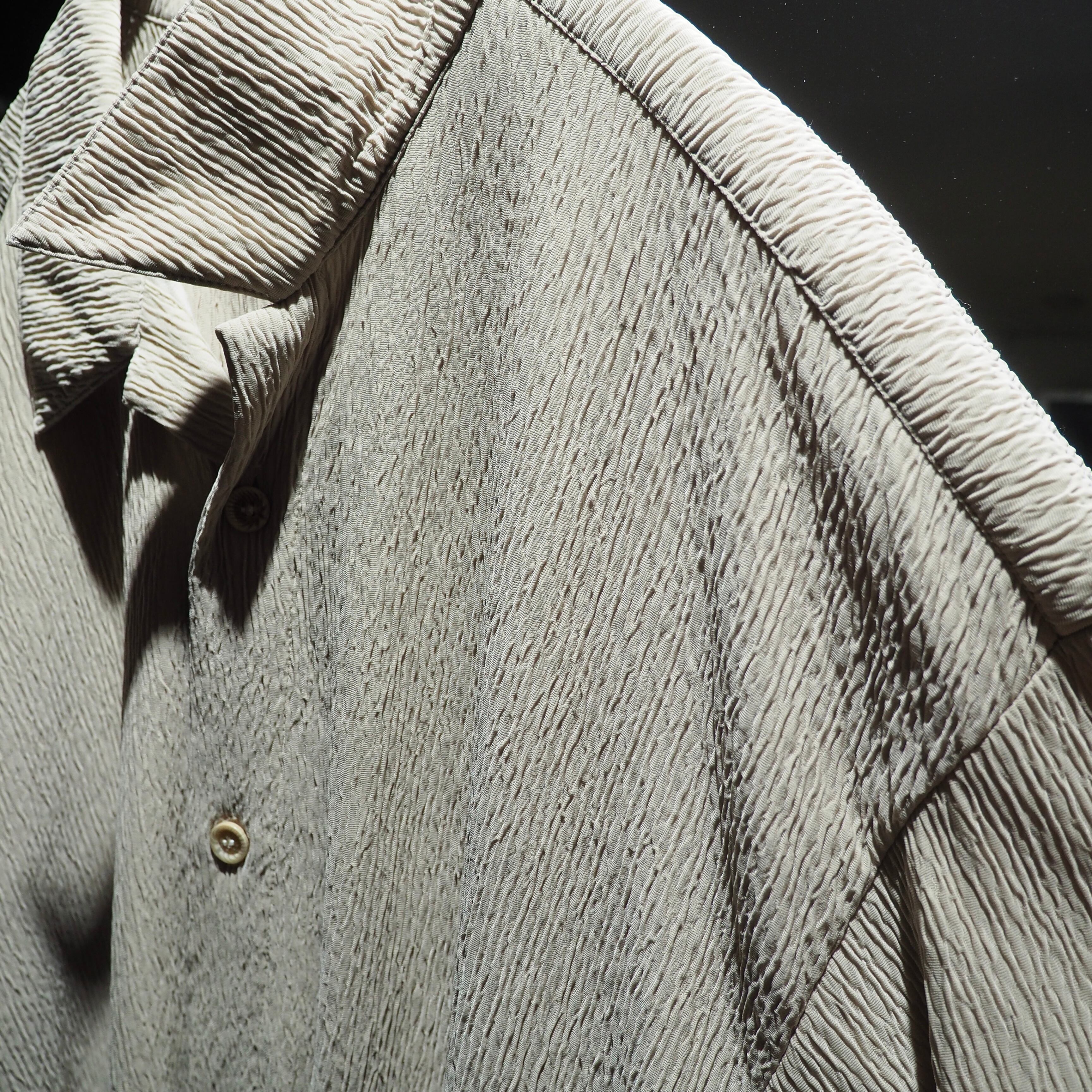 Beautiful Ecru white pleats Design vintage loose open collar shirt