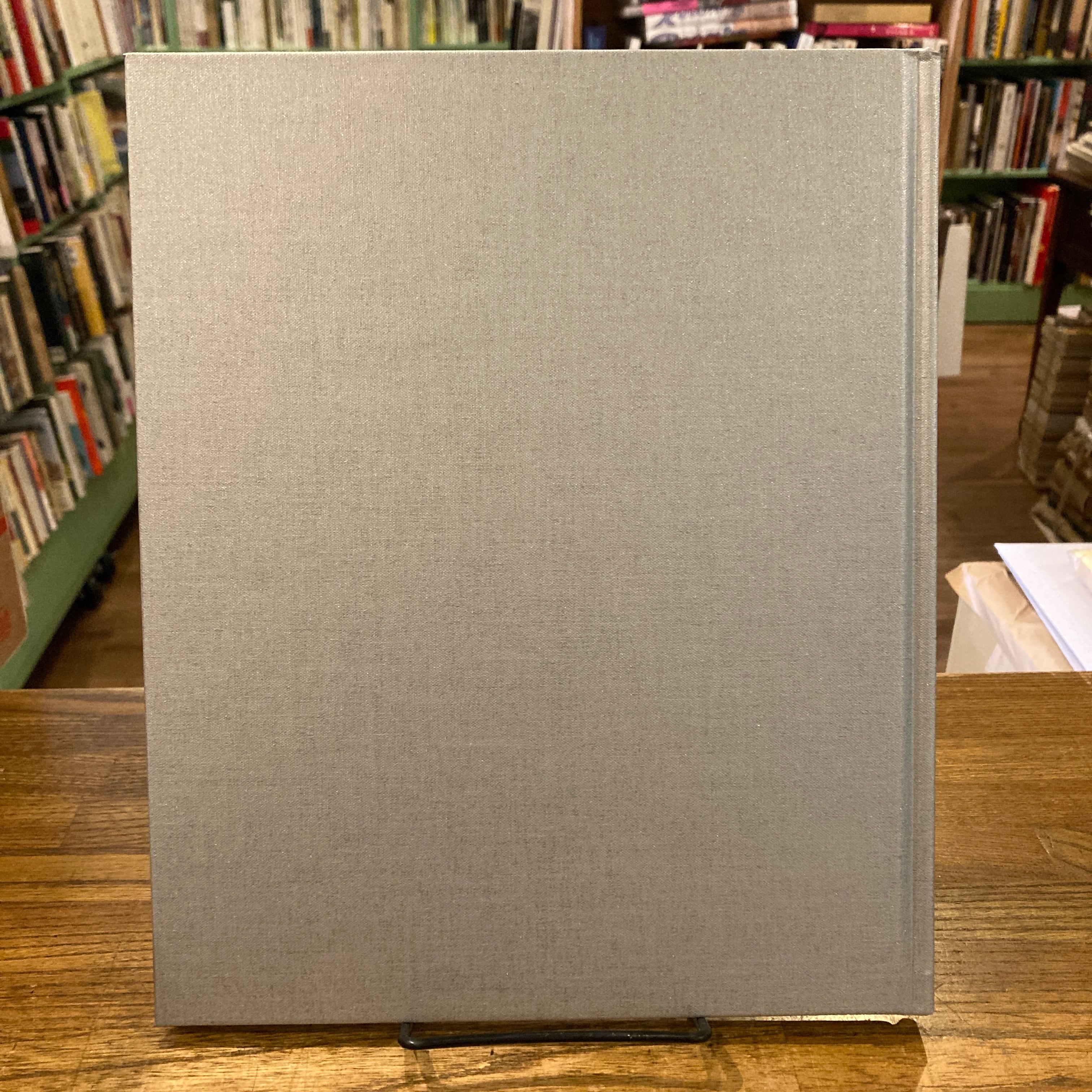 COLOR PHOTOGRAPHS / 横田大輔 Daisuke Yokota | 百年