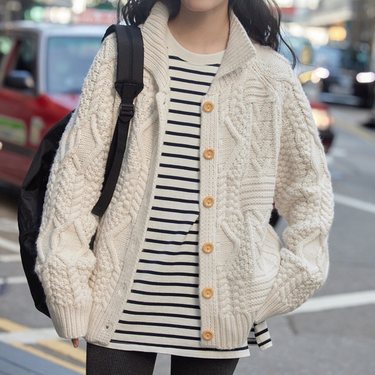 ケーブル編みボタンカーディガン a0558