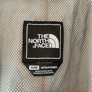 【THE NORTH FACE】マウンテンパーカー ナイロンジャケット ライトアウター 刺繍ロゴ バックロゴ M レッド アウトドア ノースフェイス 海外企画 US古着