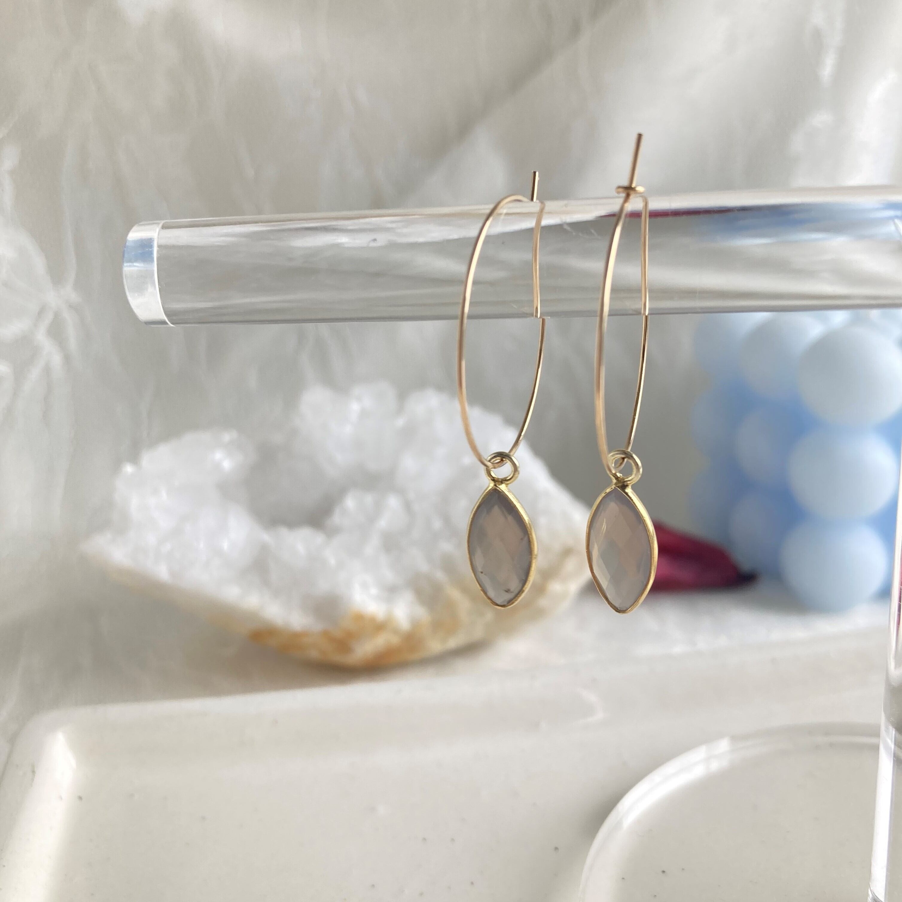 宝石質】グレーオニキス 14kgf フープピアス | 天然石アクセサリー