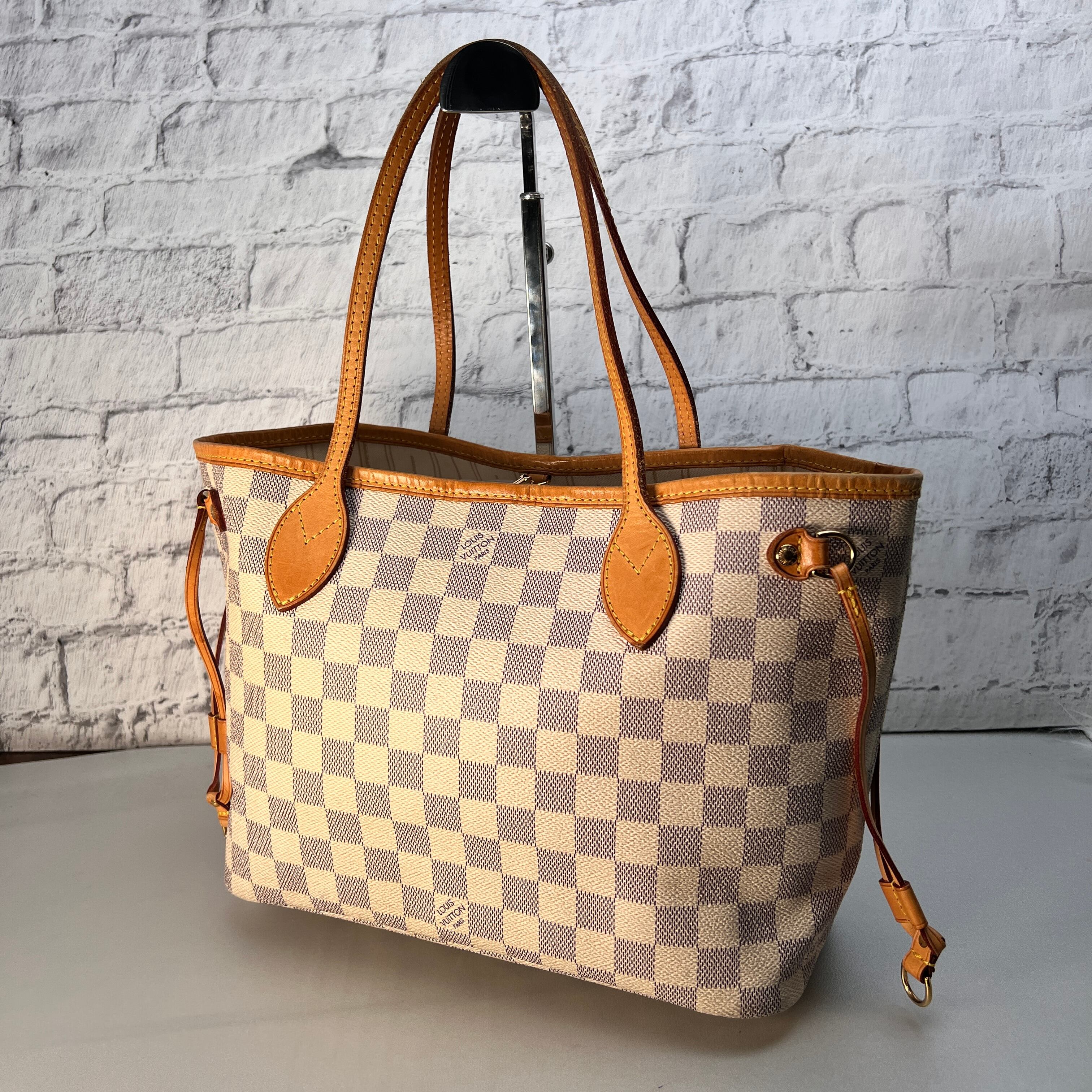 LOUIS VUITTON  ミニラン ソミュール   キャンバス ショルダーバッグ ブラウン A-12143 LOUIS VUITTON ルイヴィトン ミニラン ソミュール キャンバス