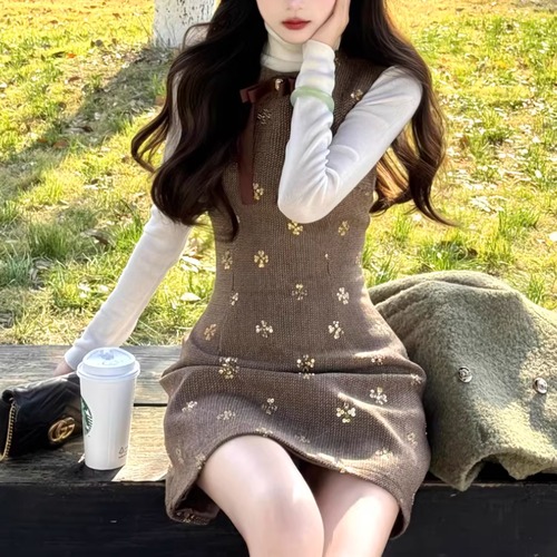 【2点セット】スパンコール刺繍ジャンスカ＋ハイネックトップス ・74069