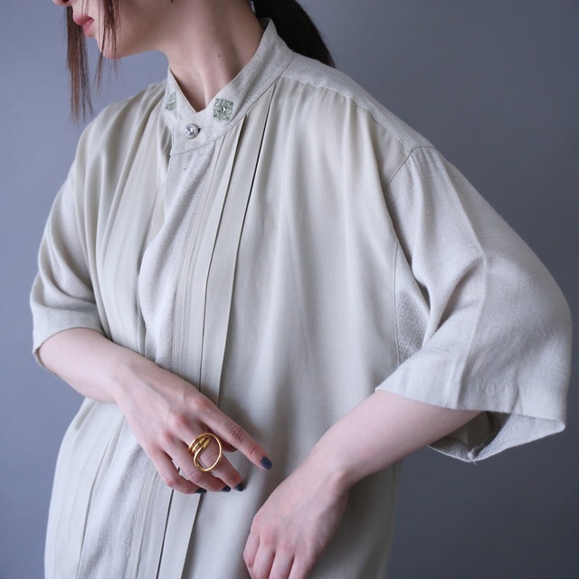 "刺繍" and crystal button switching fabric pleats design fry-front minimal over silhouette h/s shirt