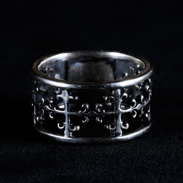 Noble Pirate Ring (skull  lily)