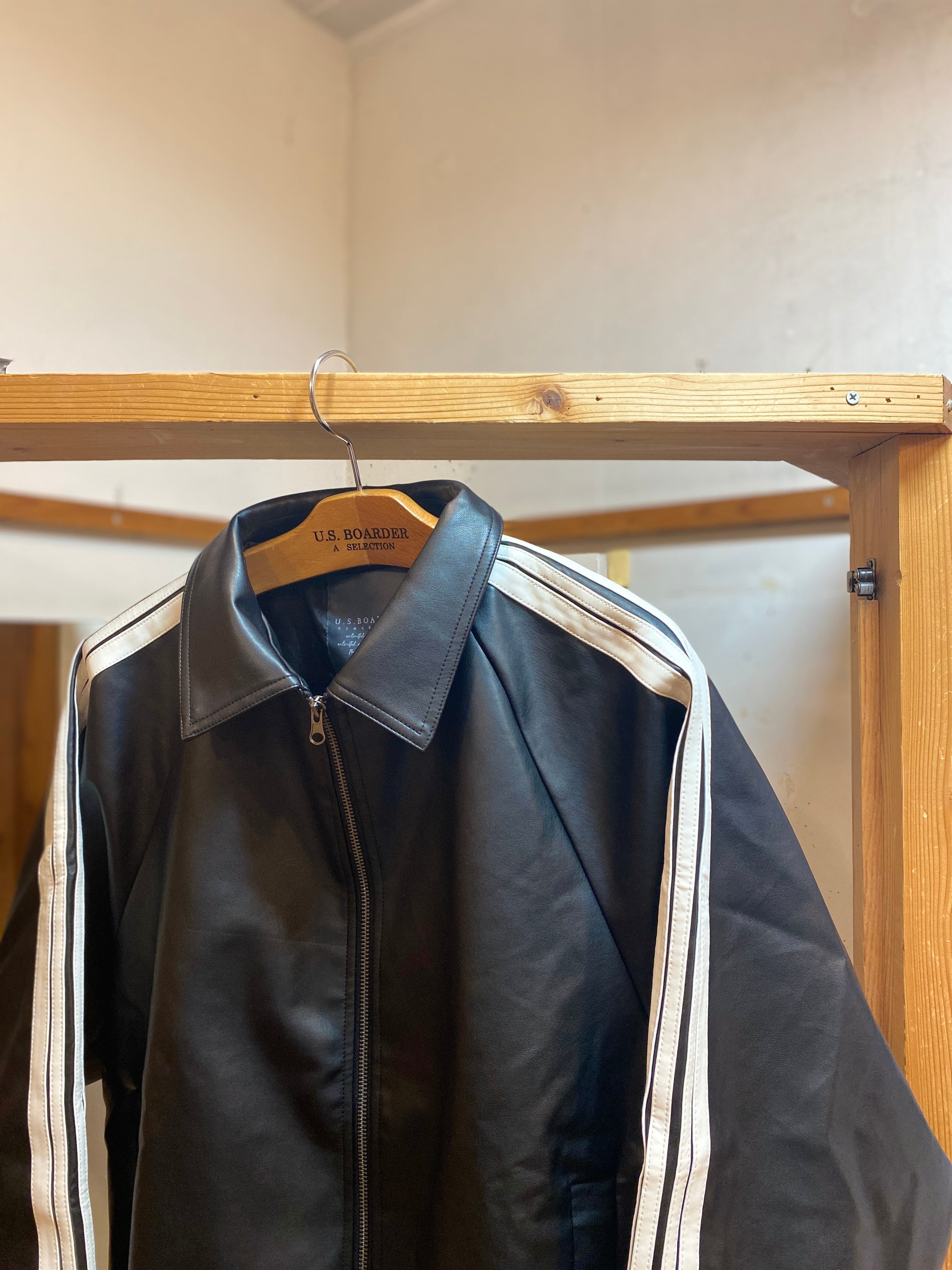 U.S.BOARDER PUサイドブルゾン レザーラインジャケット Black U.S.BOARDER PUサイドブルゾン レザーラインジャケット Black