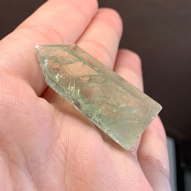 3.癒しのグリーンの色合い♪プラシオライト・ポイント