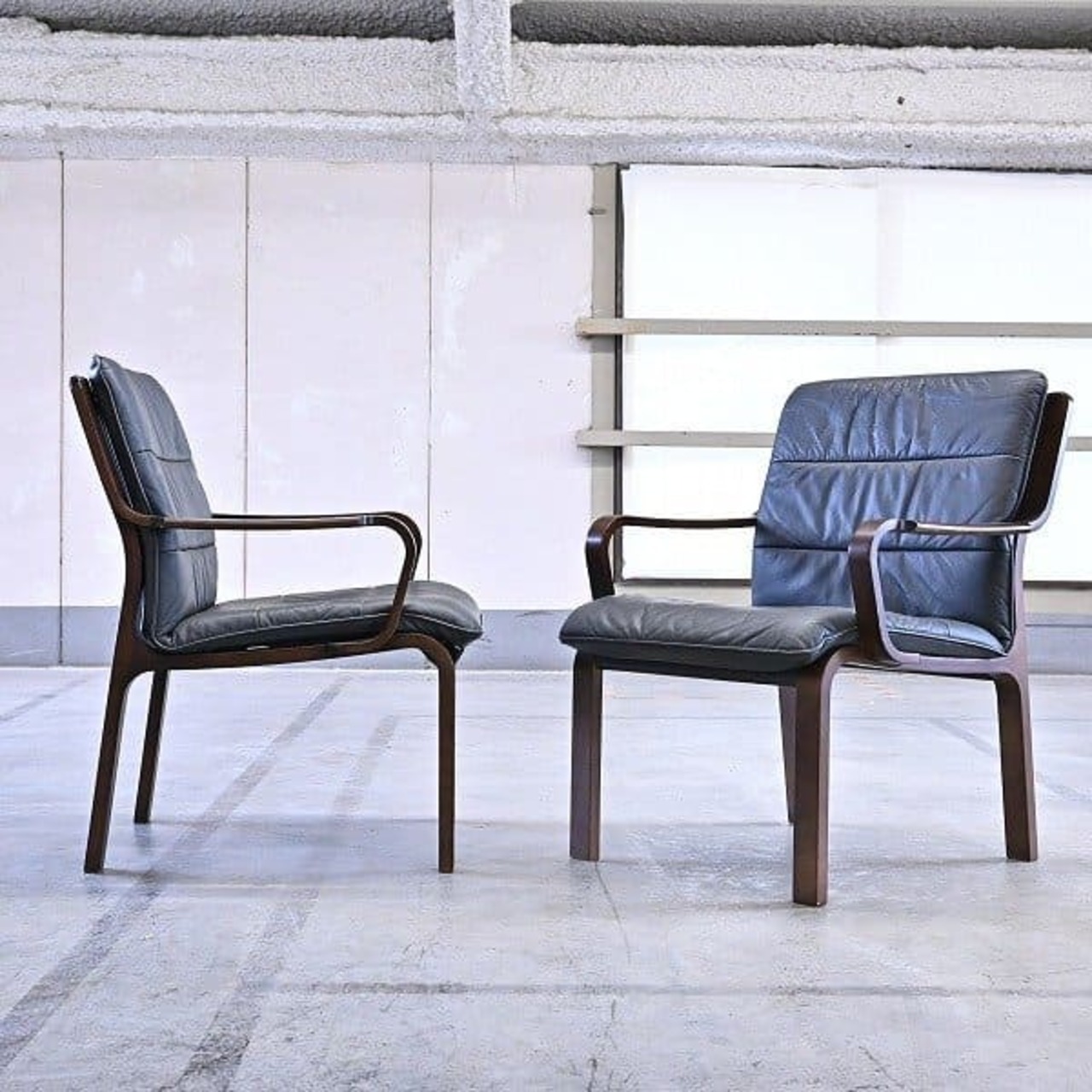 フジファニチャー アームチェア2脚セットa ダイニングチェア ハイバックレザーソファ リビング 冨士【中古家具/中古インテリア/USED家具ユーズド家具/リサイクル】