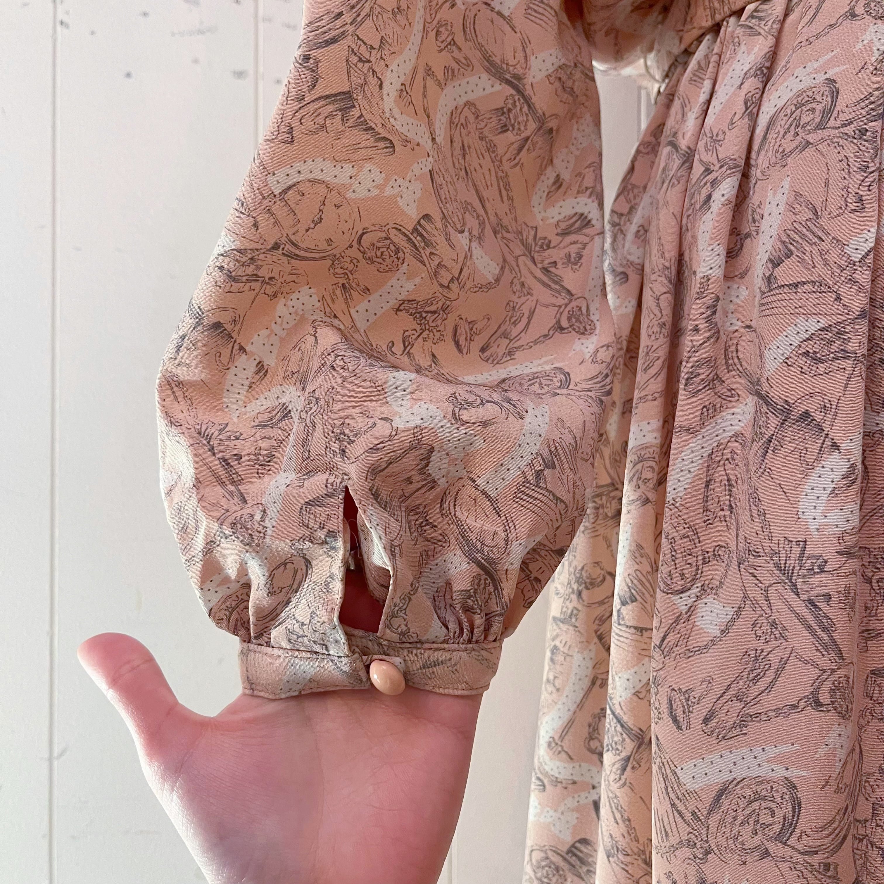 antique paris pattern pearl brooch one-piece