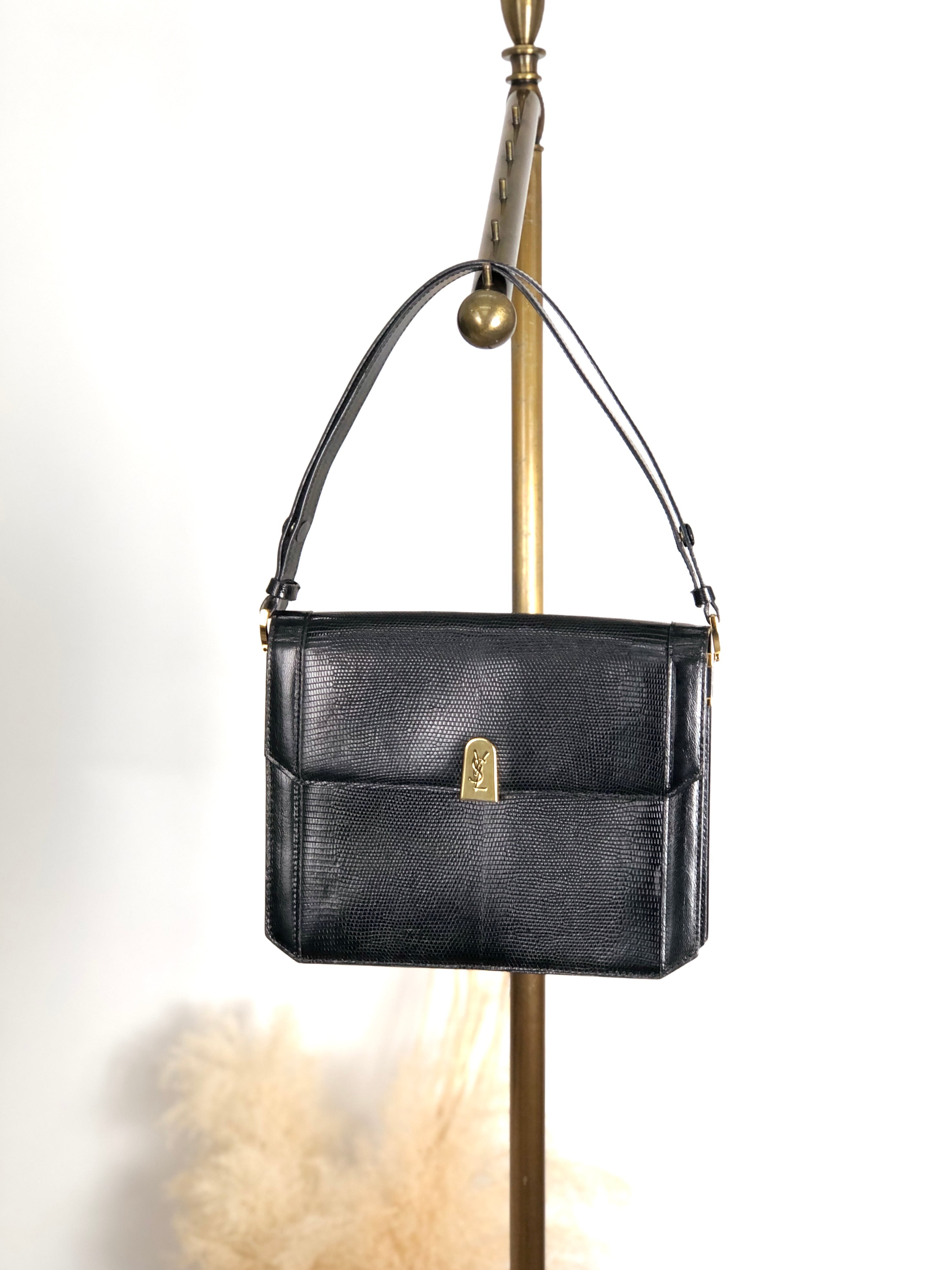 Yves Saint Laurent イヴ・サンローラン ショルダーバッグ ブラック