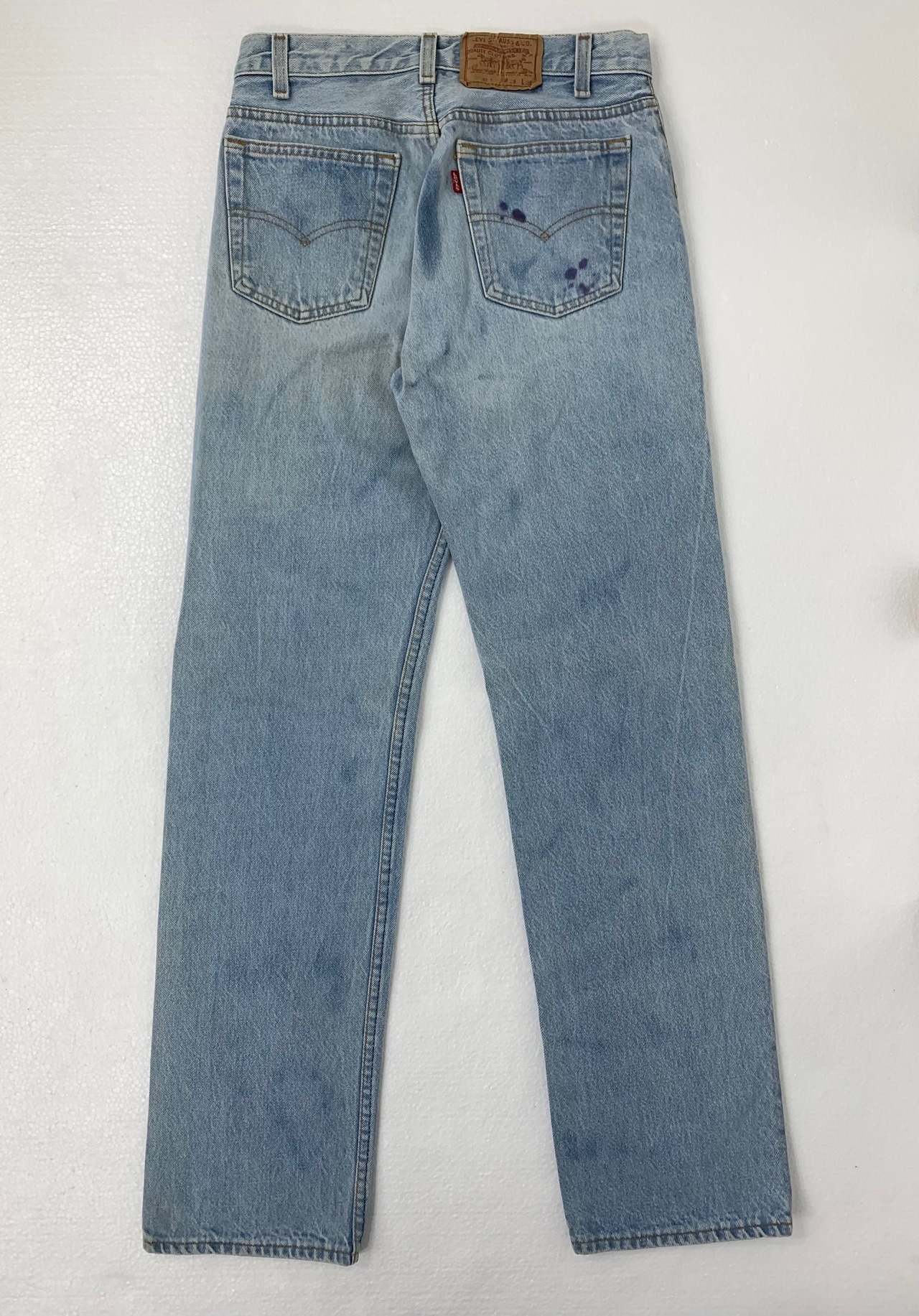 M-205  リーバイス Levisレギュラー古着 1985年米国製刻印546  W 70cm(ぐるり） 股下 79cm