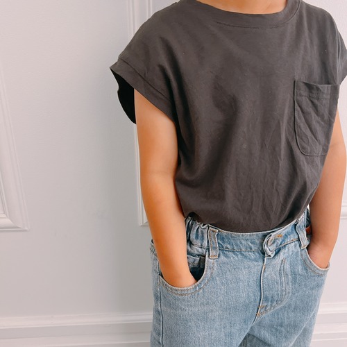 pocket sleeveless /black