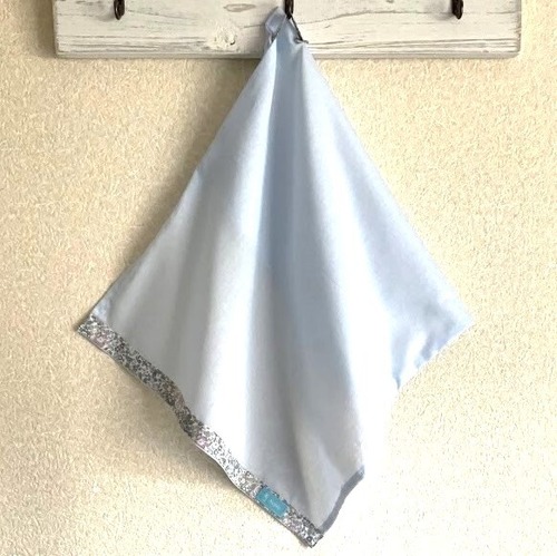 お着替えフェイスカバー【綿ローン×リバティプリント・ミシェル 2021 】パステルブルー