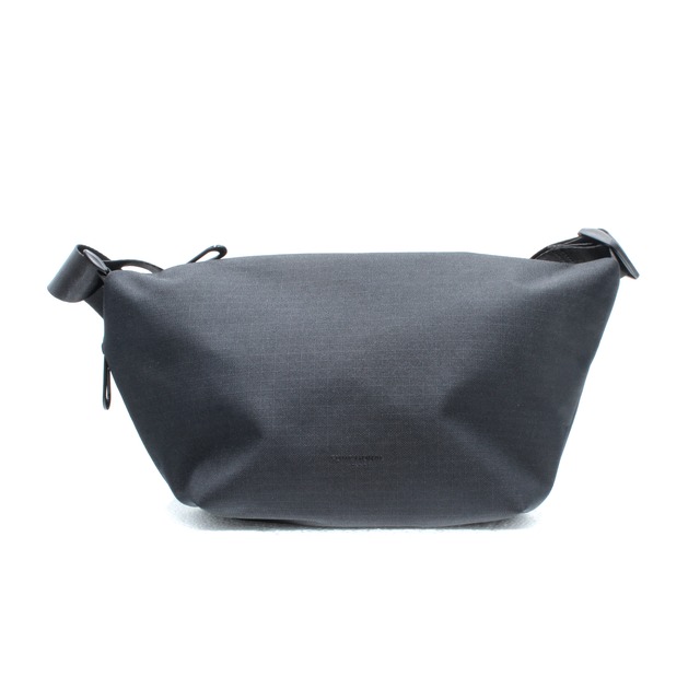 "HAYWARD" 　BASIC SQUARE SLING BAG　MAT RIPSTOP MODEL