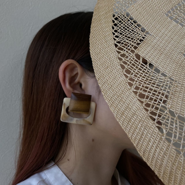 ref aw-22　wood ×acrylic　EARRING