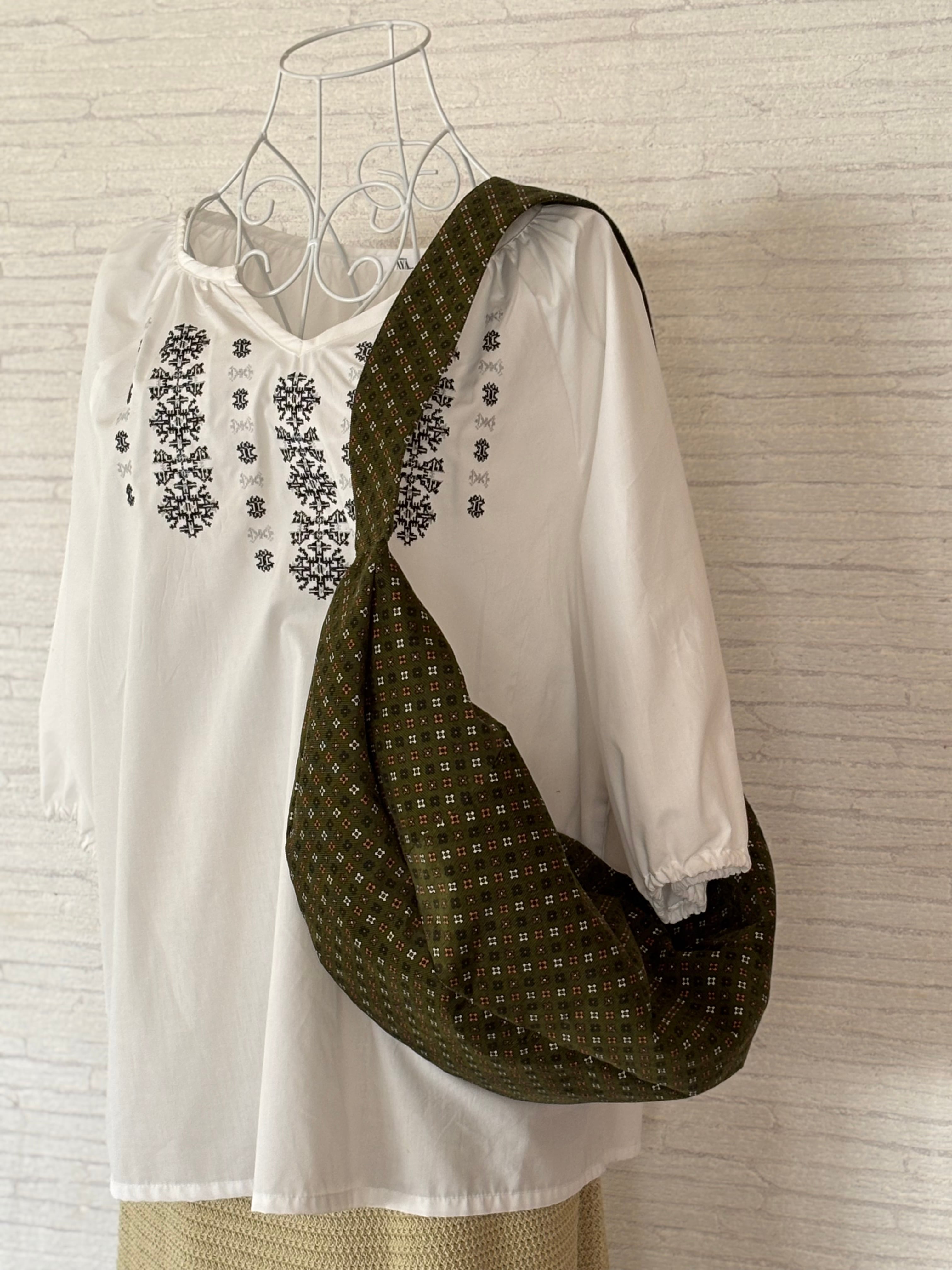 MITTAN 大麻リュック 高密度 白 MITTAN 大麻リュック 高密度 草木濃染