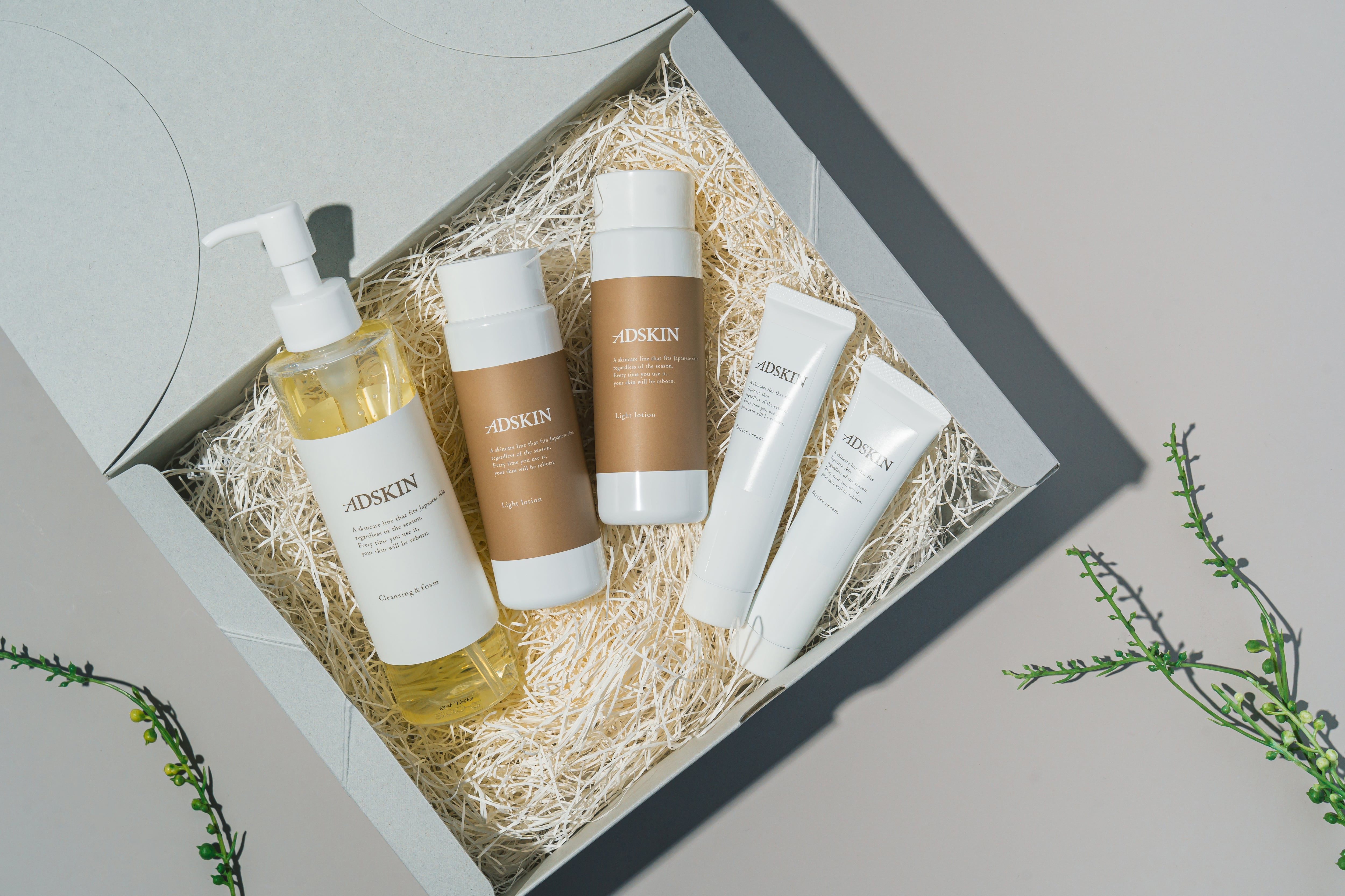 【定期便1ヶ月】クレンジング&フォーム、ライトローション×2本、バリアクリーム×2本