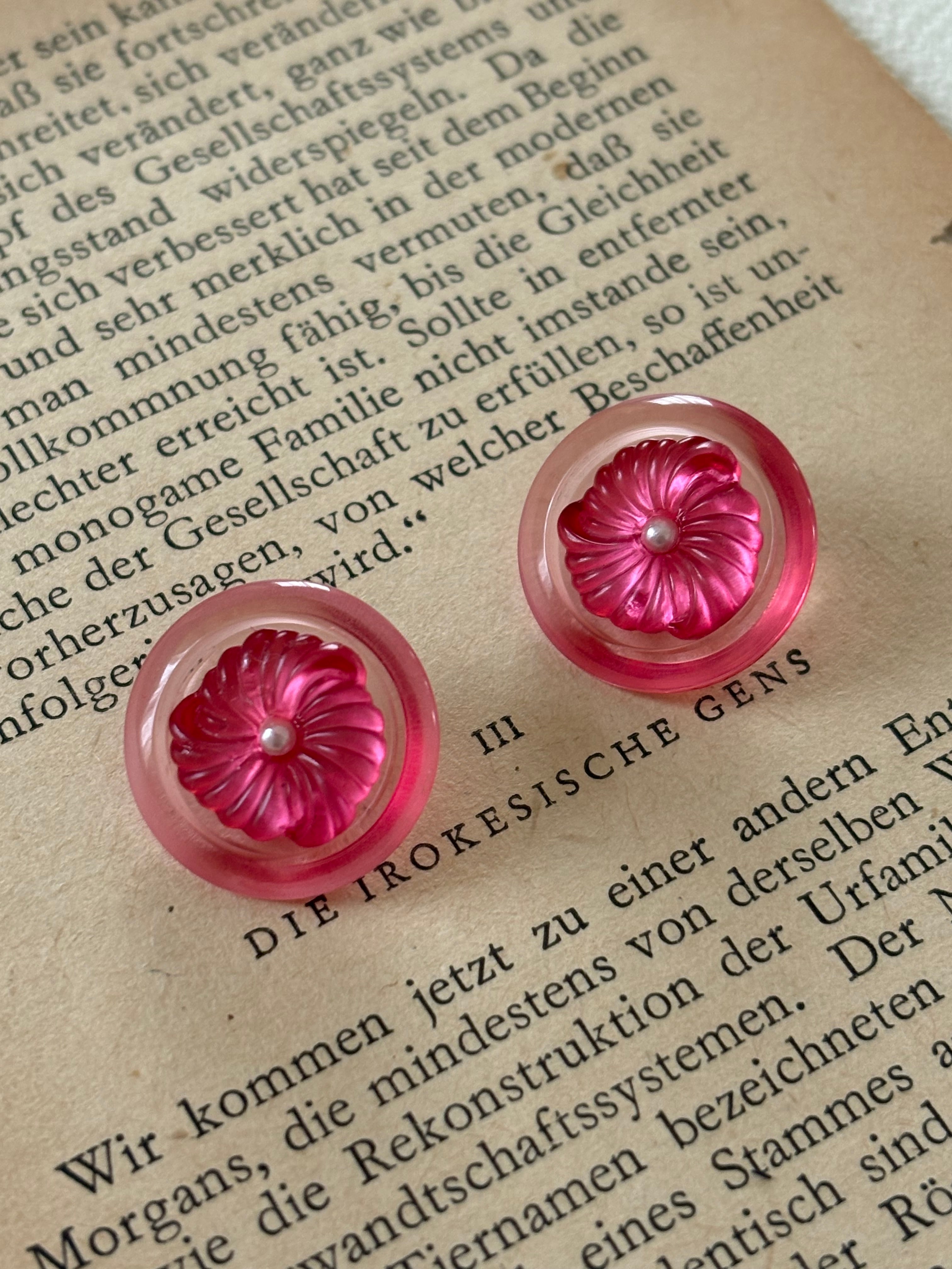 18mm Japanese Vintageボタン プラスチック フラワー クリアレッド アクセサリーパーツ デコレーション材