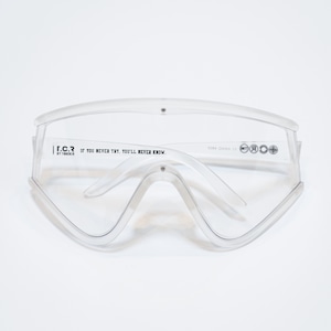 T.C.R OVERSIZED SHIELD SUNGLASS - EXCLUSIVE - CLEAR